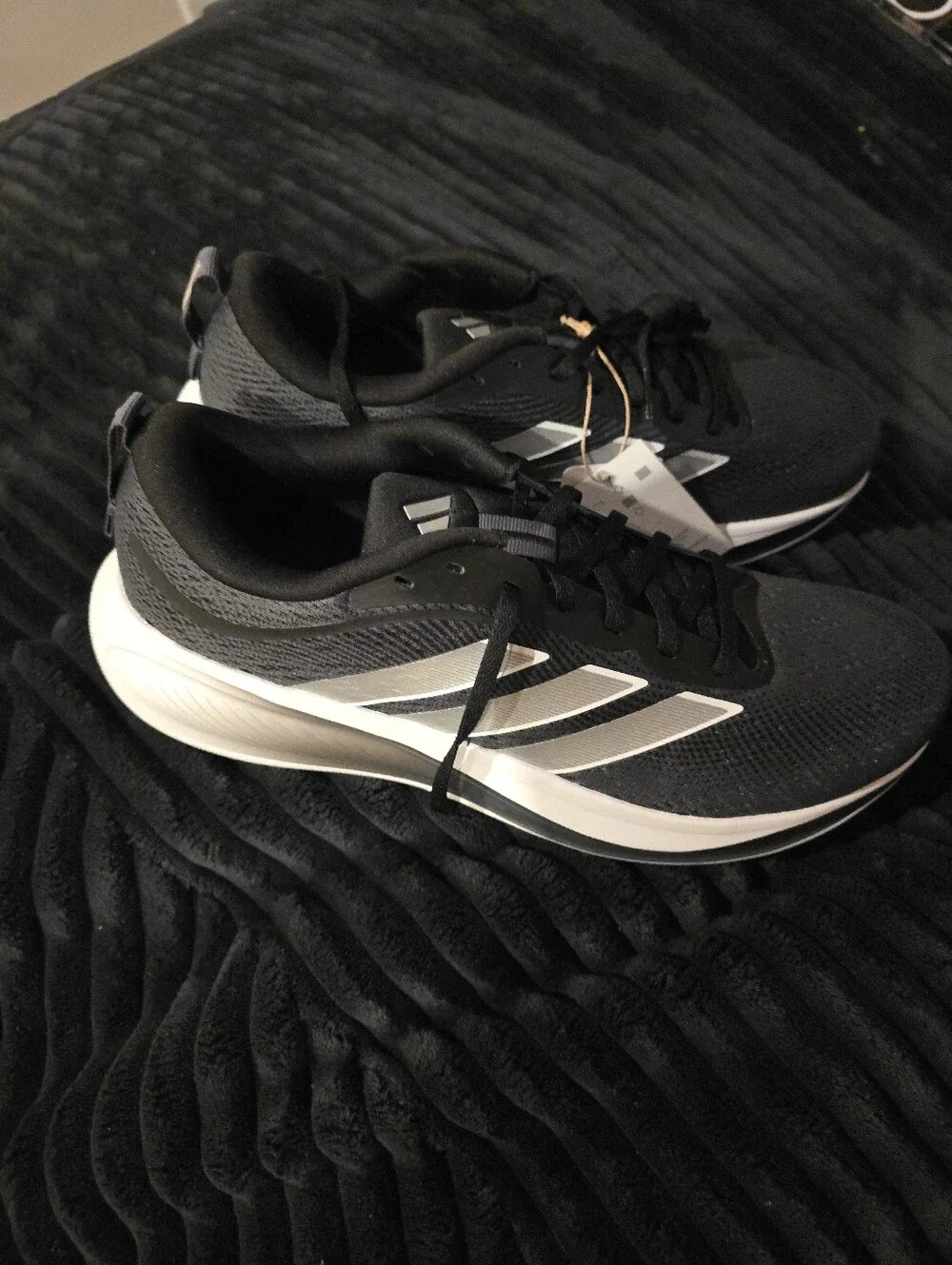 Adidas RESPONSE PACE RUNNING SHOES size 10 new